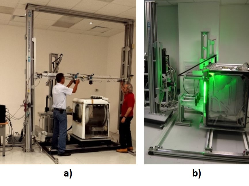 Fig. 12. Herramientas tecnológicas instaladas en Mabe, a) para gasto volumétrico (izquierda) y b) velocidad (derecha).